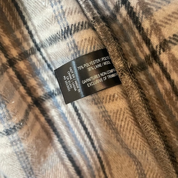 NWOT Simons ICONE Plaid Shacket - Picture 6 of 9